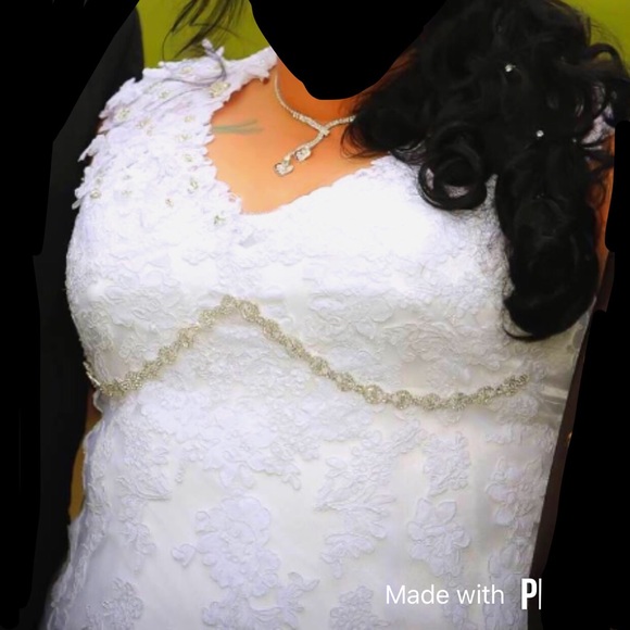 Alfred Angelo 22-24 - Picture 2 of 5